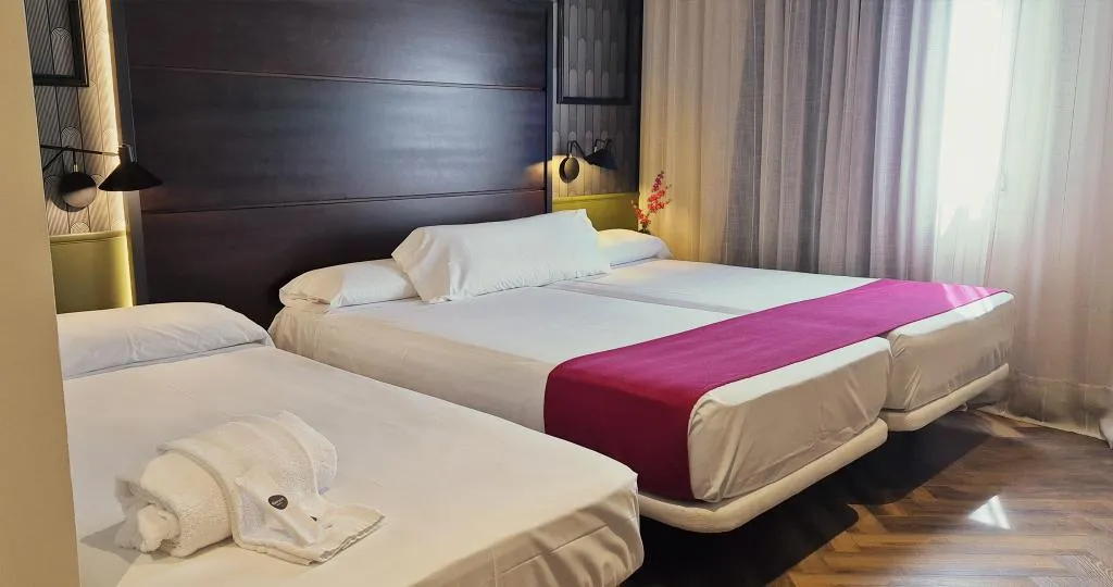 Double or Twin STANDARD Room, Hotel Vertice Sevilla Aljarafe, Seville