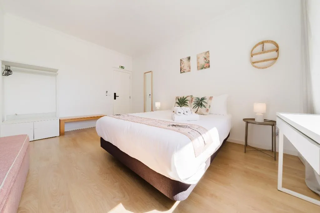 FAMILY ROOM WITH TERRACE Room, Villa Paraiso Da Caparica, Lisbon