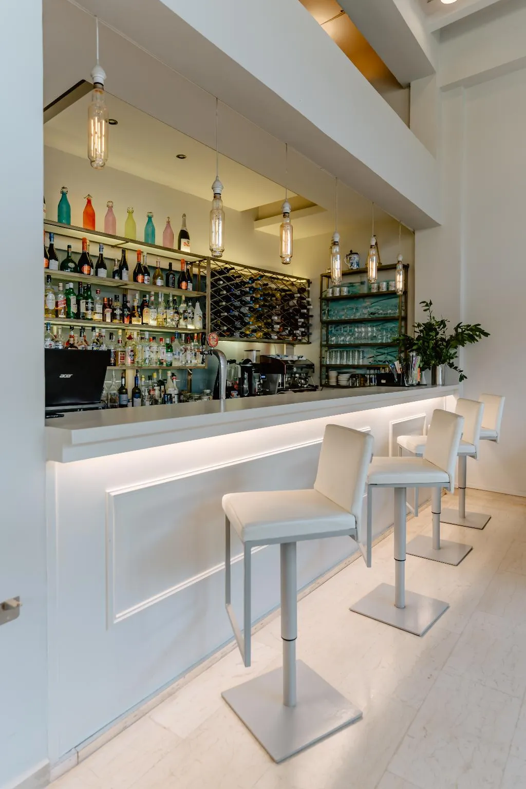 Bar, Palm Beach Hotel, Crete
