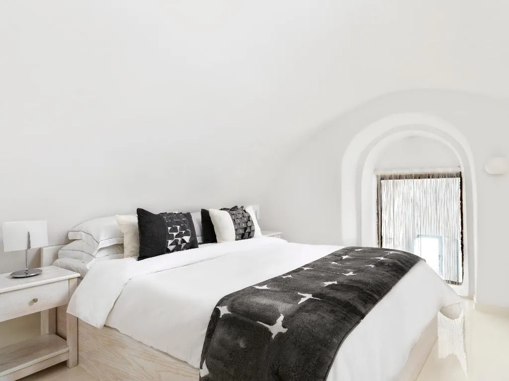 JUNIOR SUITE PREMIER Room, Astra Suites, Santorini