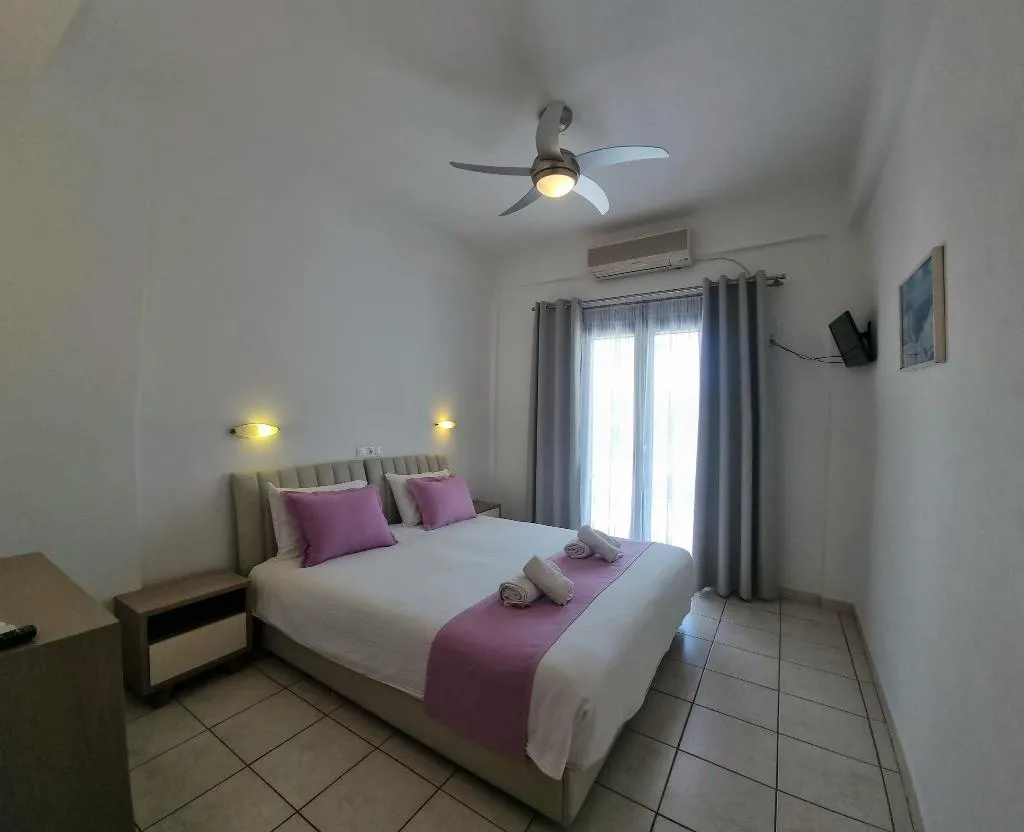 DOUBLE MOUNTAIN VIEW Room, Horizon Resort, Santorini