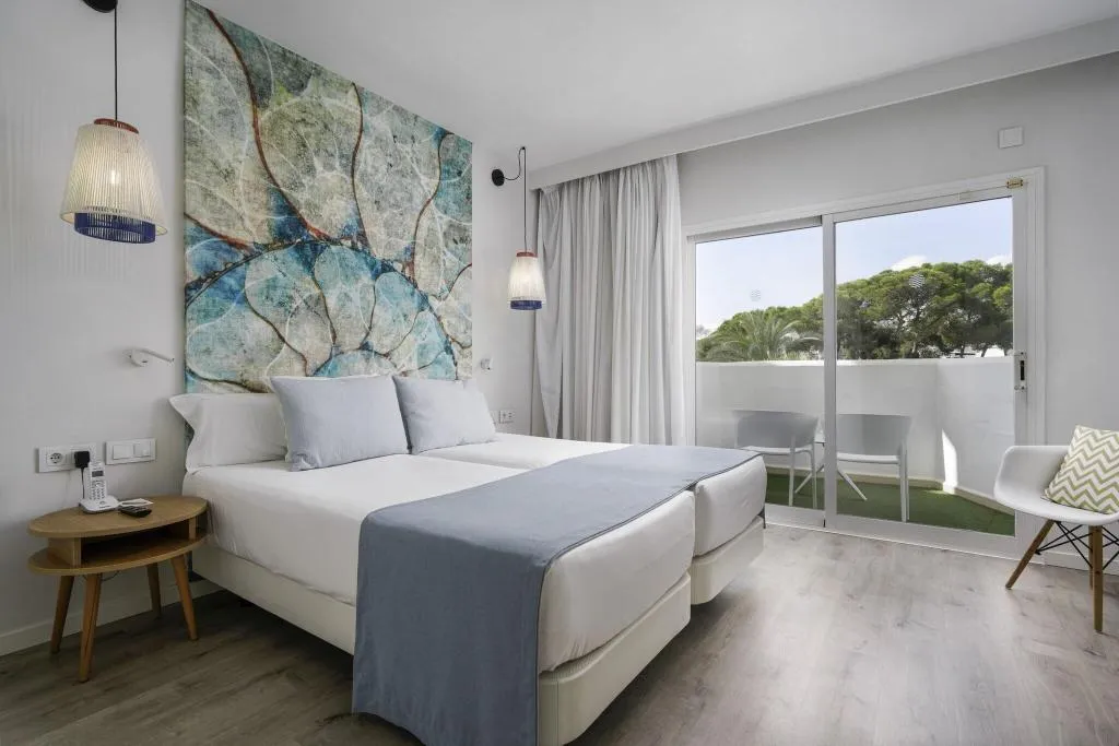 DOUBLE POOL VIEW Room, Aluasoul Mallorca Resort - Adults Only, Majorca