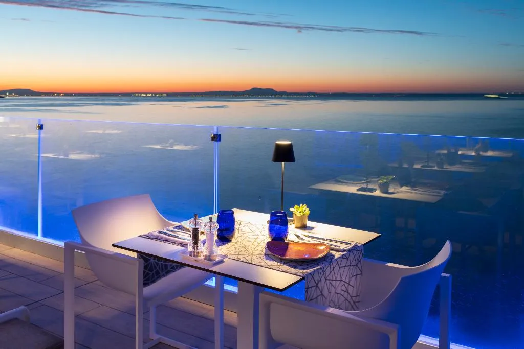 Terrace, Elba Sunset Mallorca Thalasso Spa, Majorca