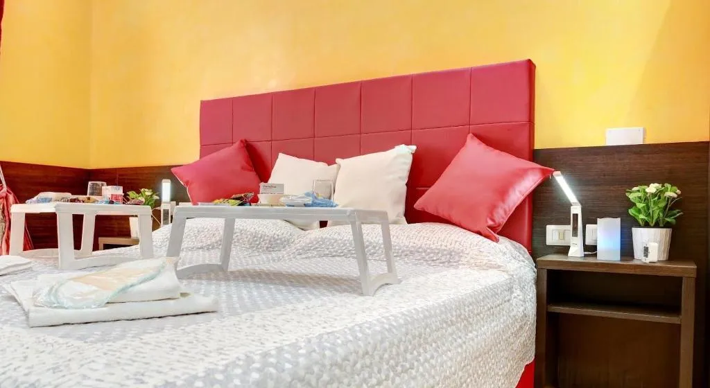 Room, Termini Suites, Naples