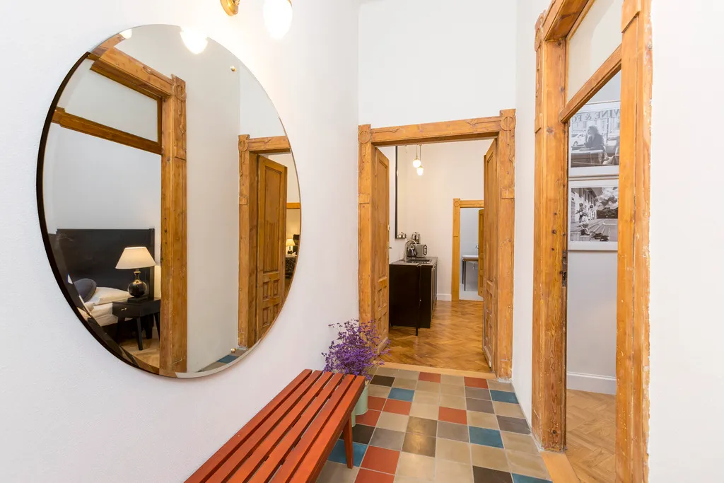 APARTMENT CAPACITY 6 TWO BEDROOMS Room, Antique Apartments Plac Szczepanski, Krakow