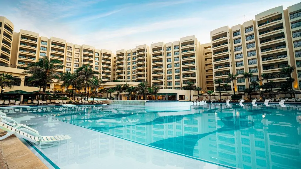 Pool, Holiday Inn Club Vacations The Royal Sands All Inc, Cancun Area