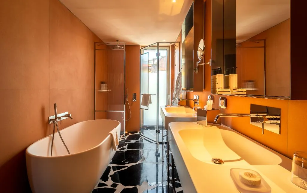SUITE WITH JACUZZI WITH VIEWS Room, Hotel Calimala Milano, Milan