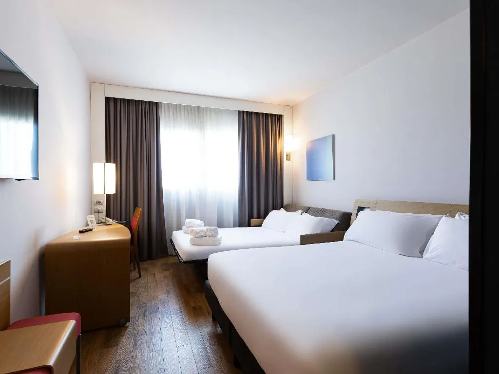 FAMILY ROOM STANDARD Room, Novotel Caserta Sud, Naples
