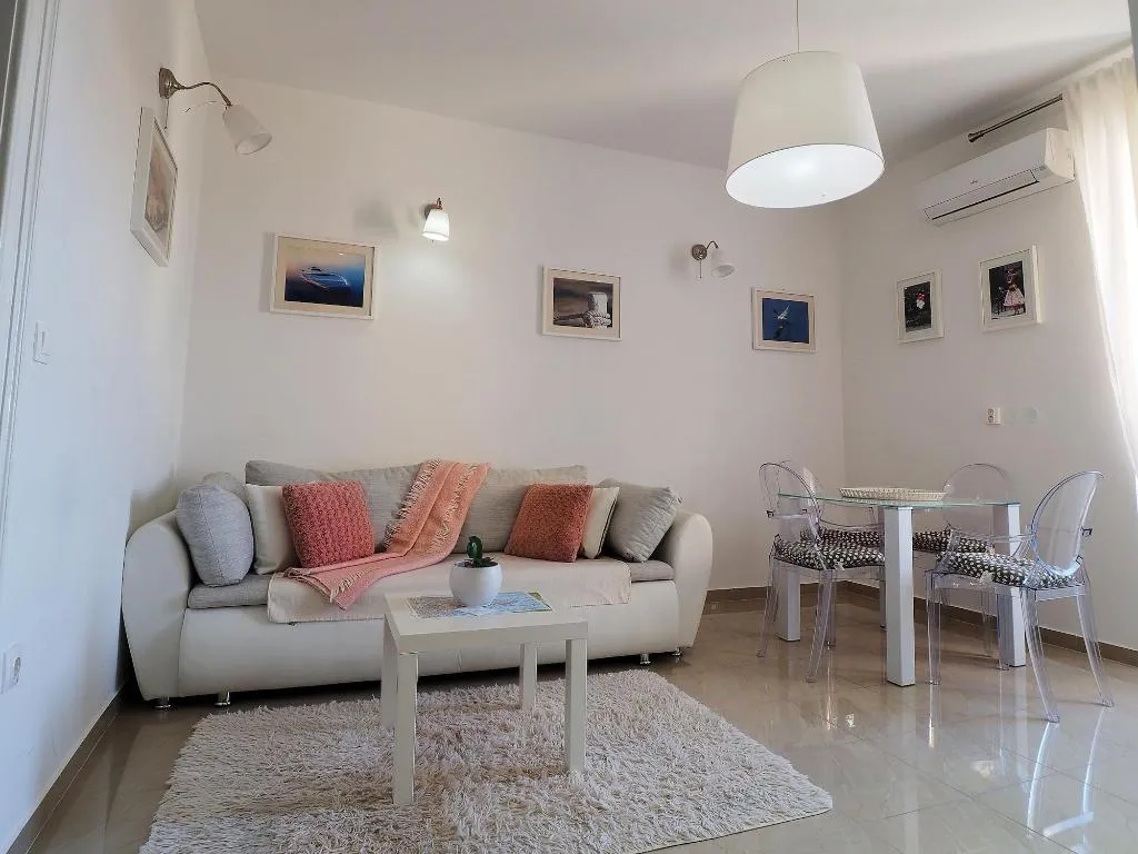 Room, Captain Emo City Apartments, Istria