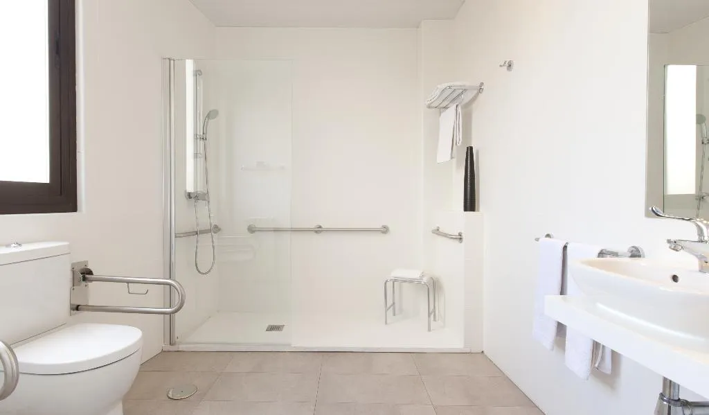 Room, Regente, Madrid
