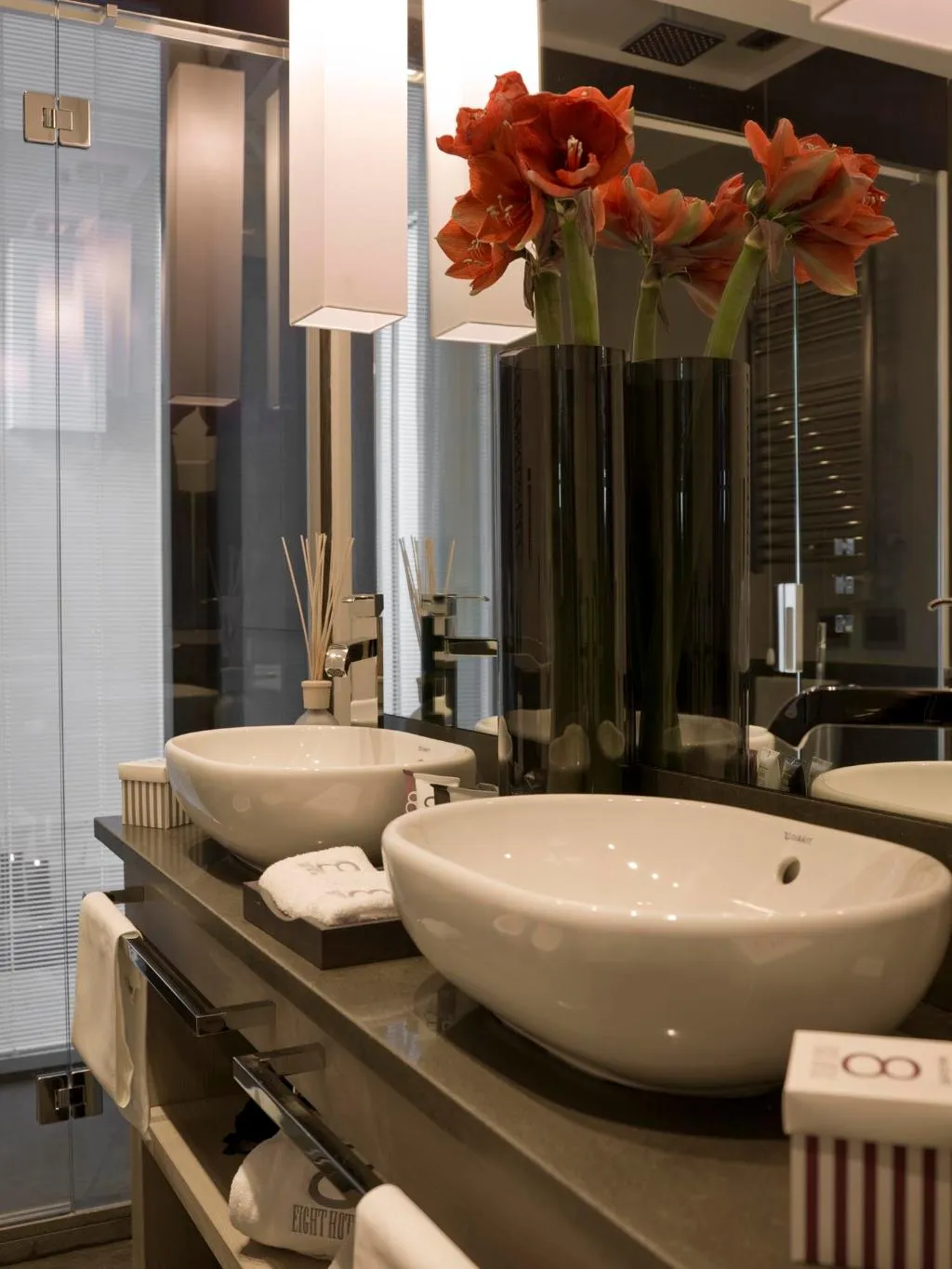 STUDIO ONE BED Room, Eight Hotel Paraggi, Cagliari