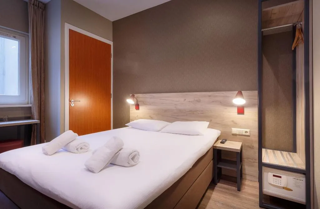 Room, Amsterdam Downtown Hotel, Amsterdam