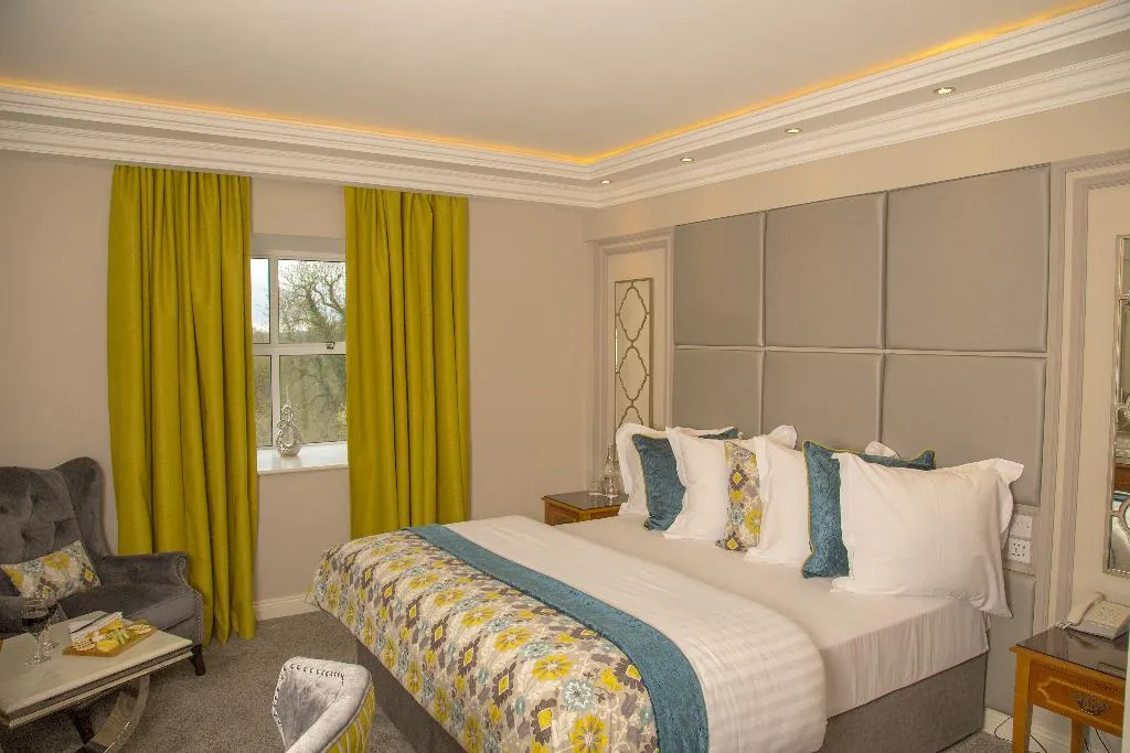 DOUBLE STANDARD Room, Cork's Vienna Woods Hotel and Villas, Cork
