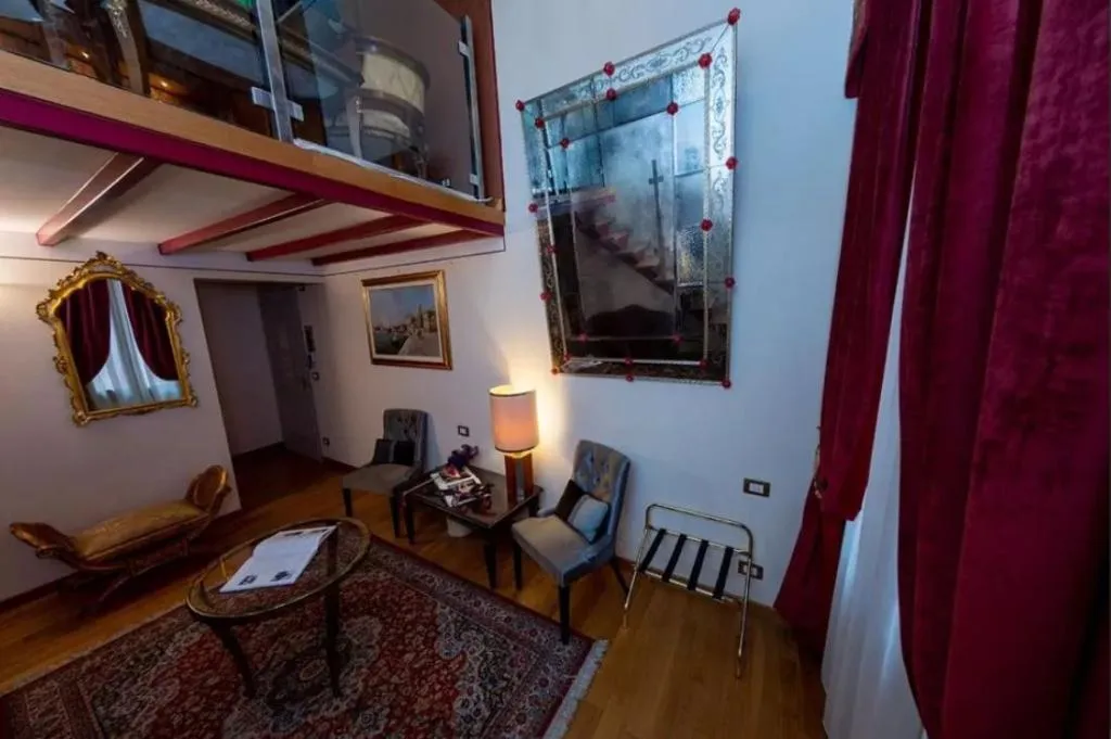 DOUBLE DELUXE Room, Ca' dell'Arte Palace, Venice