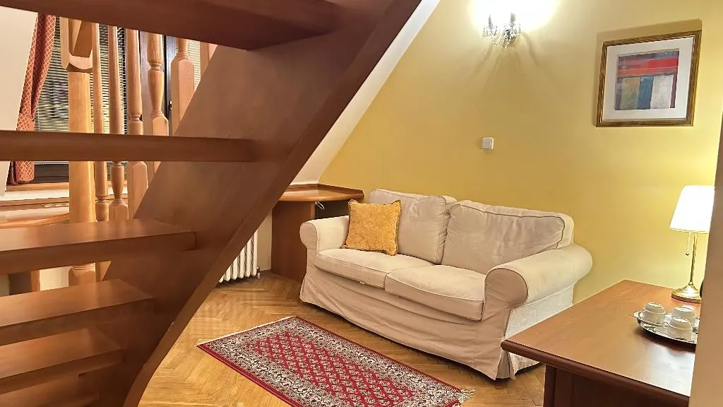 TRIPLE DUPLEX Room, Fleur De Lis Hotel, Prague