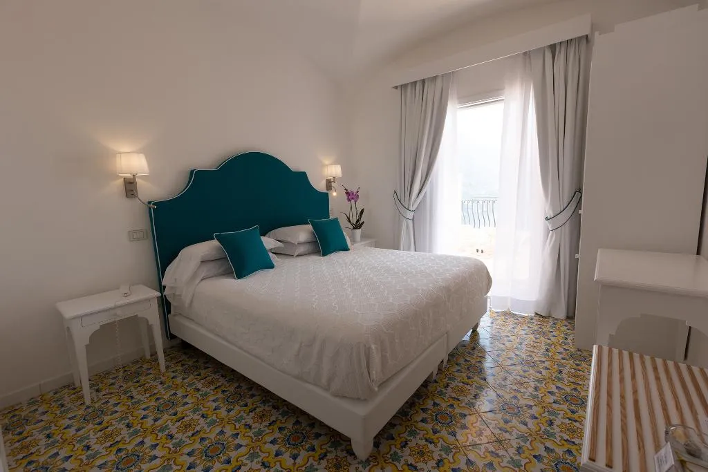 DOUBLE WITH JACUZZI WITH VIEWS Room, Hotel Conca D'Oro, Naples