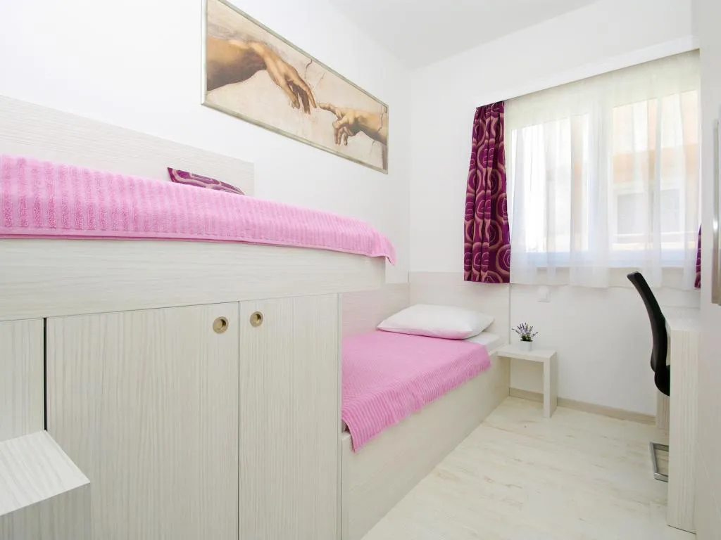 APARTMENT STANDARD Room, Apartments Elza, Split