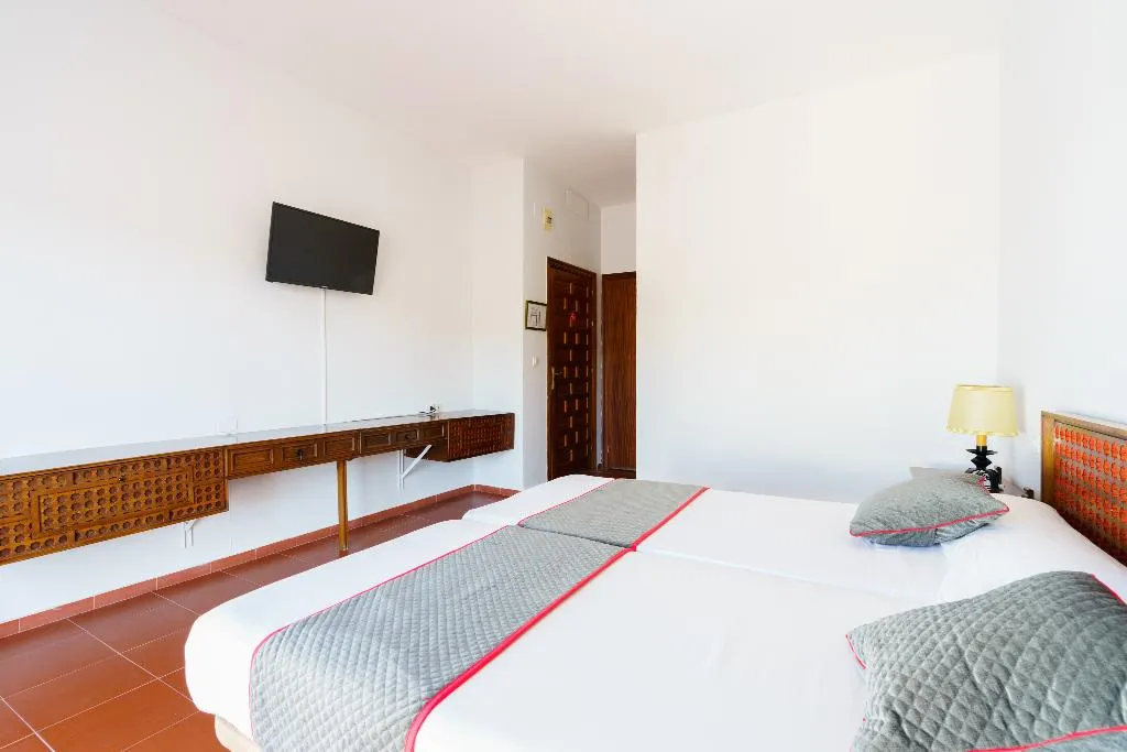 TWIN STANDARD Room, Hotel Las Cumbres, Andalucia