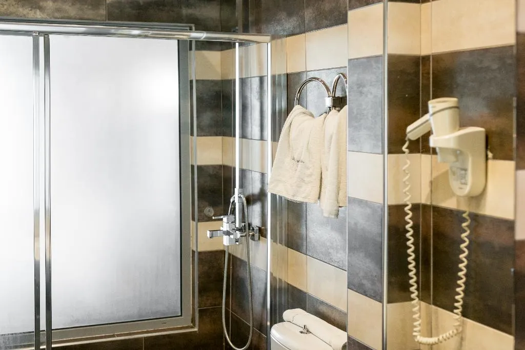 TRIPLE STANDARD Room, Areos, Athens