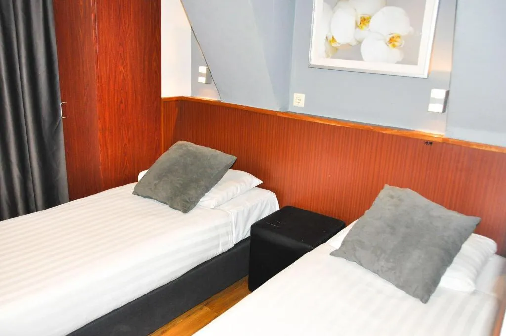 TWIN STANDARD Room, Travel, Amsterdam