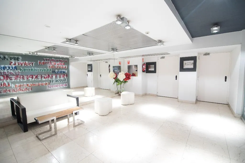 Lobby, Petit Palace President Castellana, Madrid