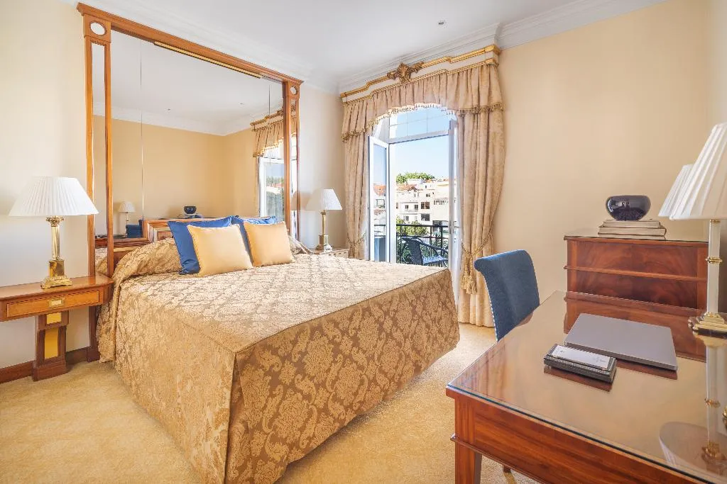 JUNIOR SUITE STANDARD Room, Palacio Estoril Hotel, Golf & Wellness, Lisbon