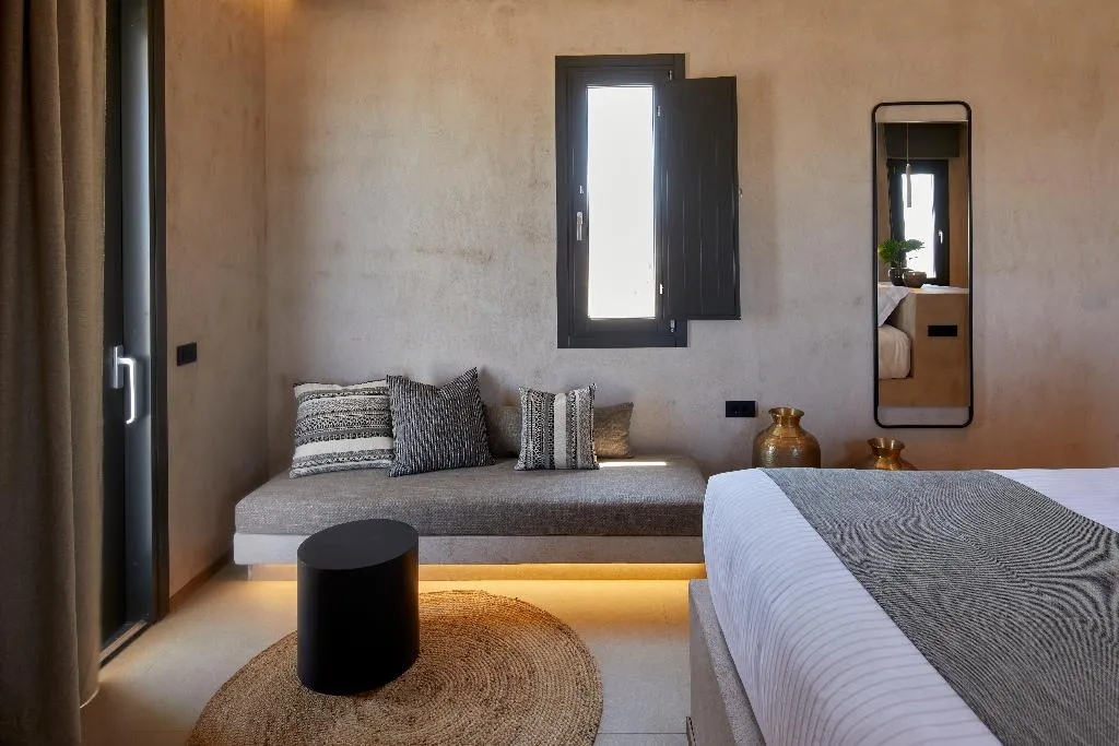 SUITE WITH JACUZZI Room, North Santorini A Luxury Spa Hotel, Santorini