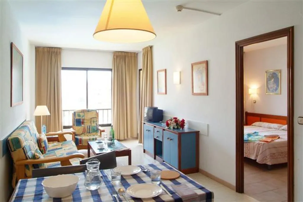 APARTMENT CAPACITY 4 ONE BEDROOM Room, Ronda IV, Costa Del Sol