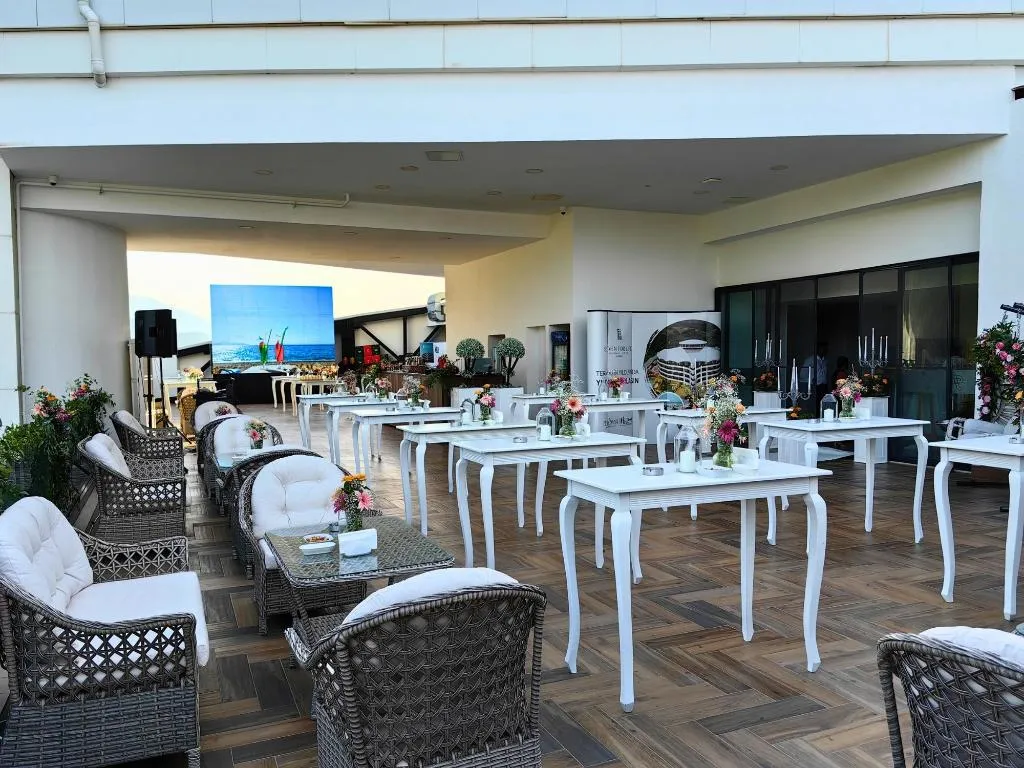 Terrace, Seven For Life Thermal Hotel, Izmir