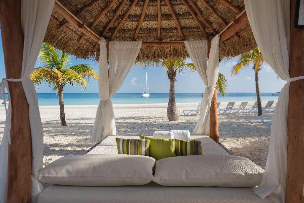 Beach, InterContinental Presidente Cancun Resort, Cancun Area