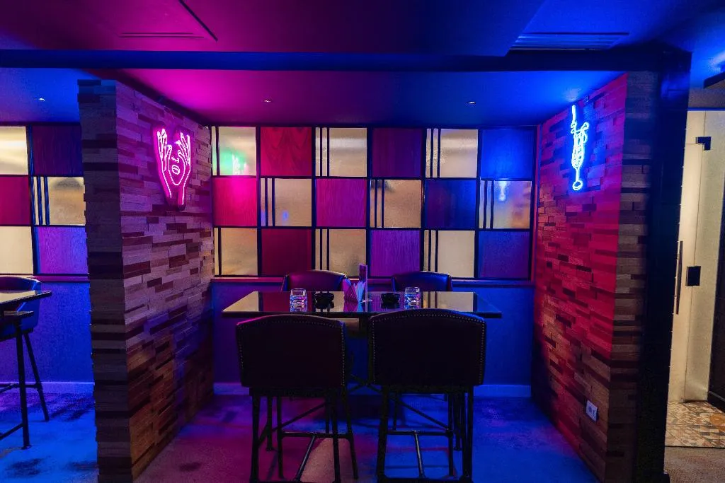 Bar, Holiday Inn Cairo Maadi, Cairo
