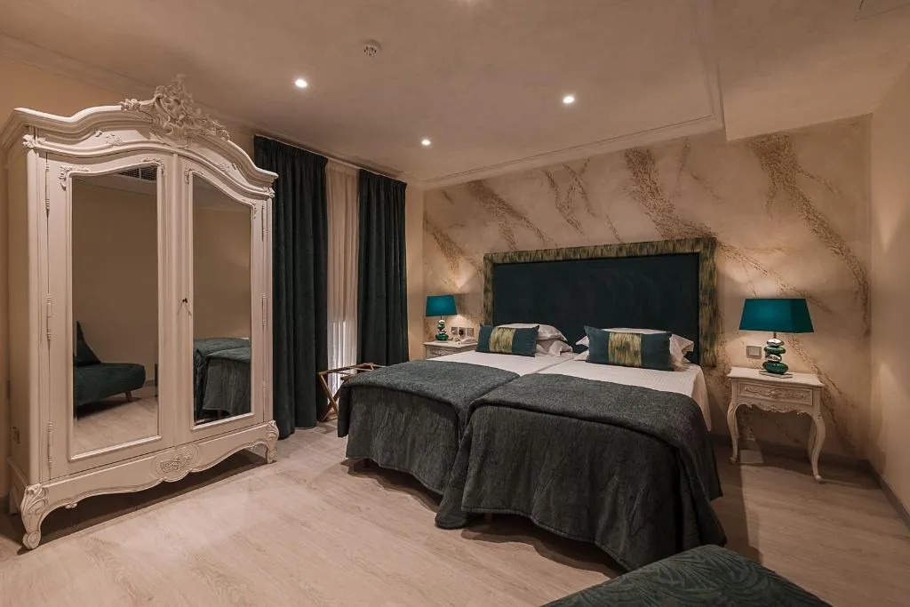 Double or Twin LAND VIEW Room, Osborne Hotel, Malta