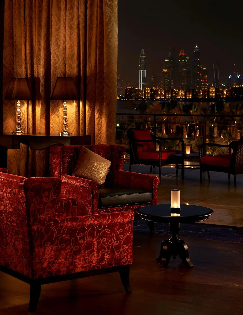 Bar, Waldorf Astoria Dubai Palm Jumeirah, Dubai