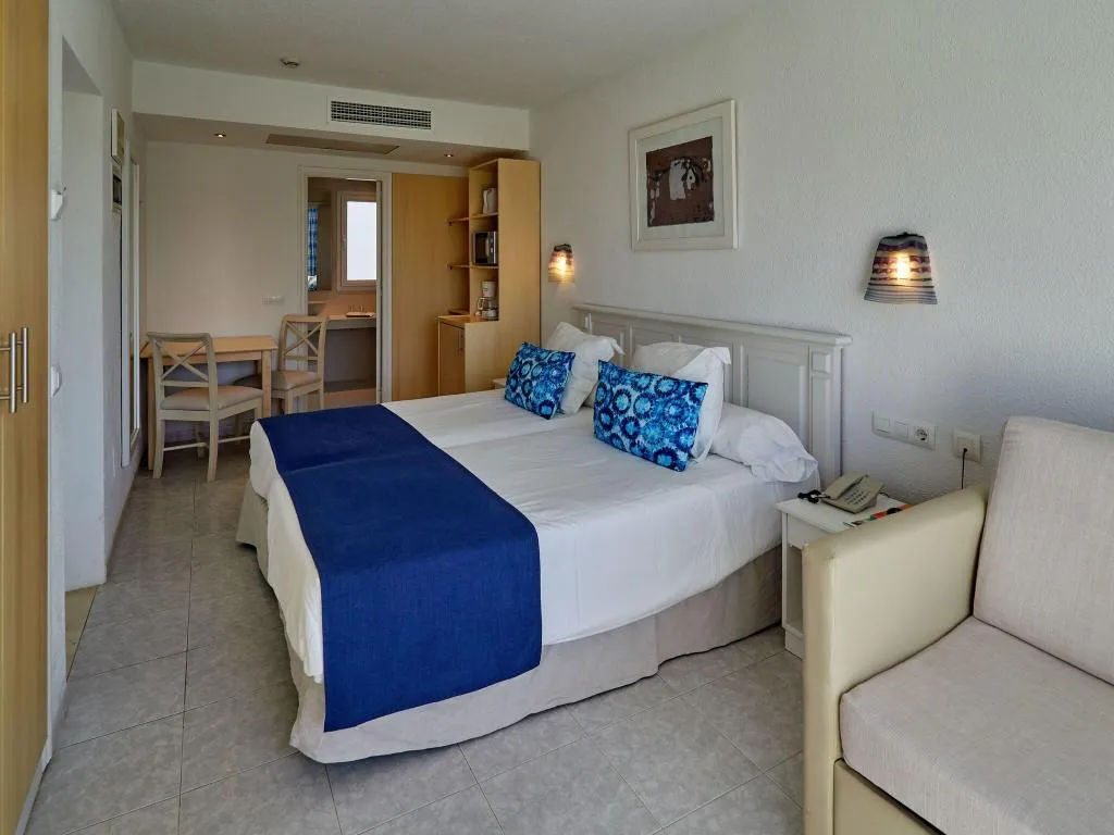 DOUBLE TWO BEDS Room, Viva Alcudia Sun Village, Majorca