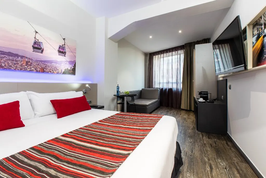 Double or Twin SUPERIOR Room, Leonardo Boutique Hotel Barcelona Sagrada Familia, Barcelona