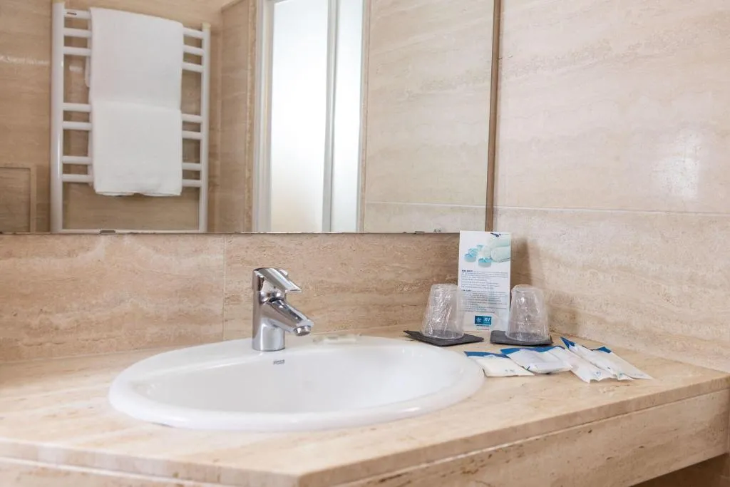 DOUBLE STANDARD Room, Hotel Balneario Broquetas, Barcelona