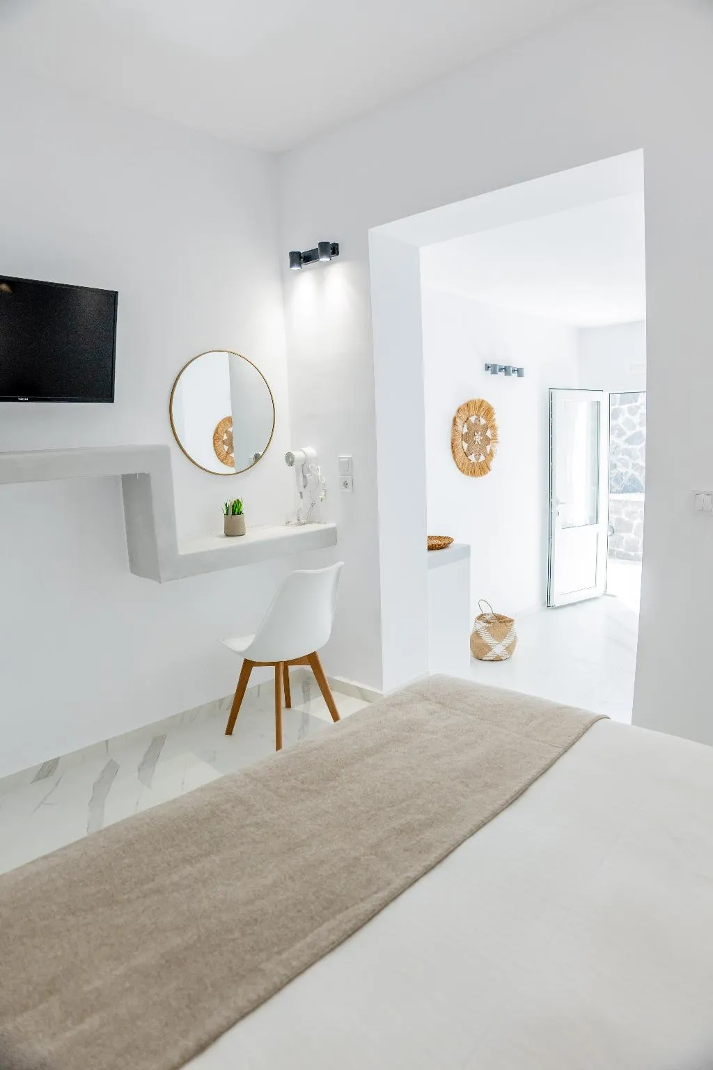 QUADRUPLE STANDARD Room, Kýma Perissa, Santorini