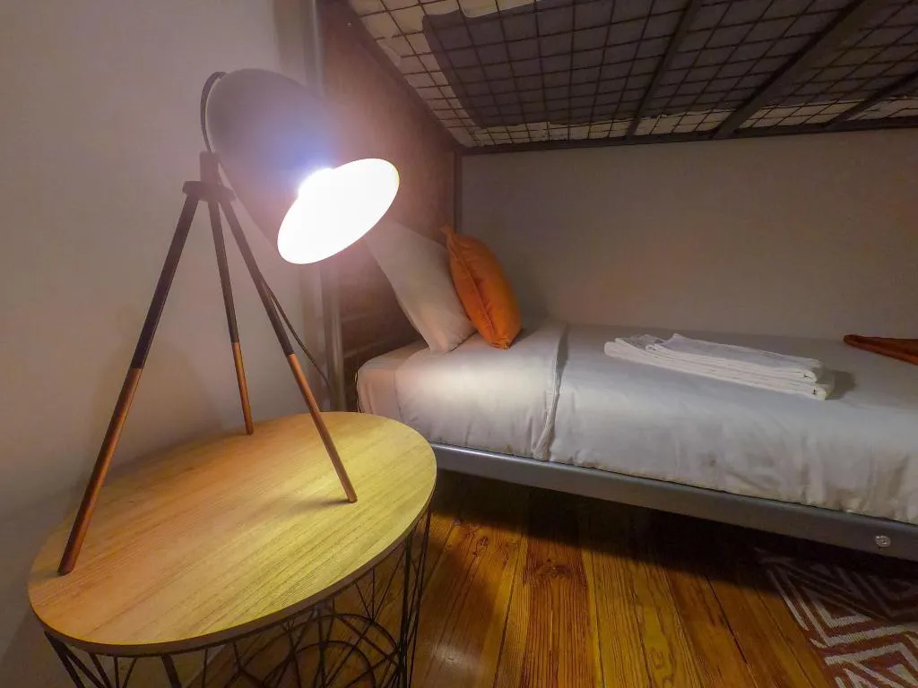 Room, Dukostel, Lisbon
