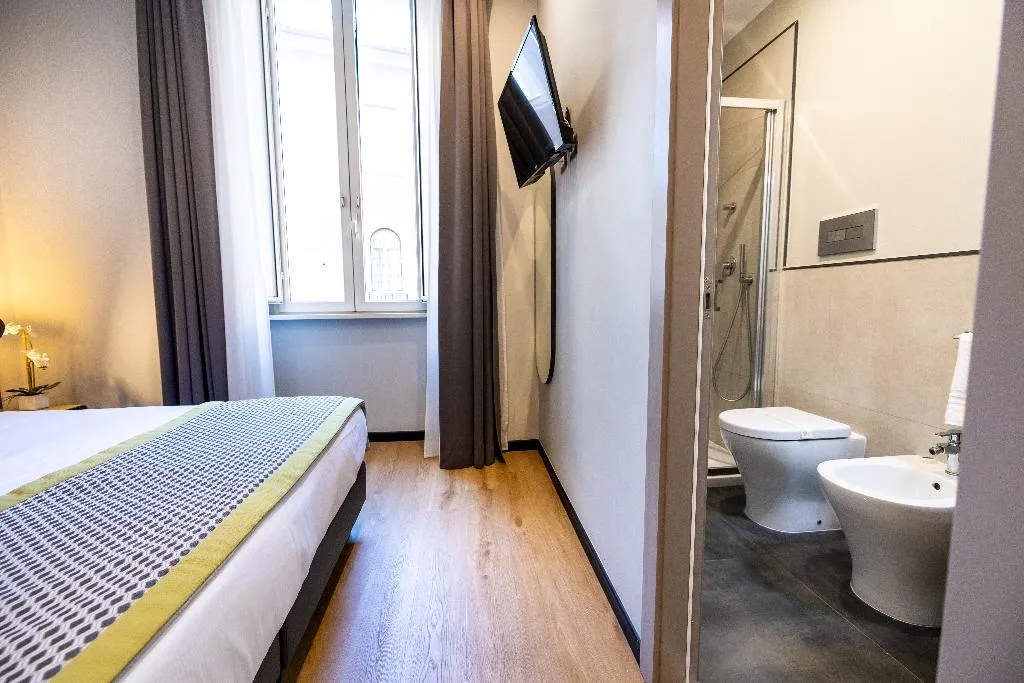 Double or Twin CLASSIC Room, The Cross, Rome