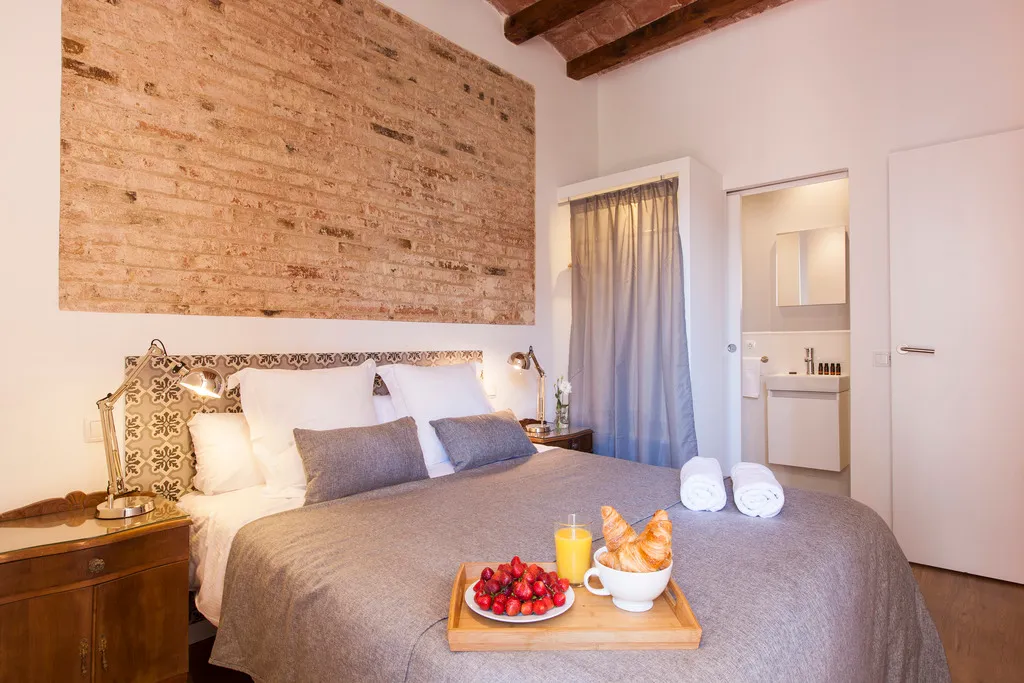 APARTMENT WITH BALCONY Room, Charming Flats by Aspasios, Barcelona