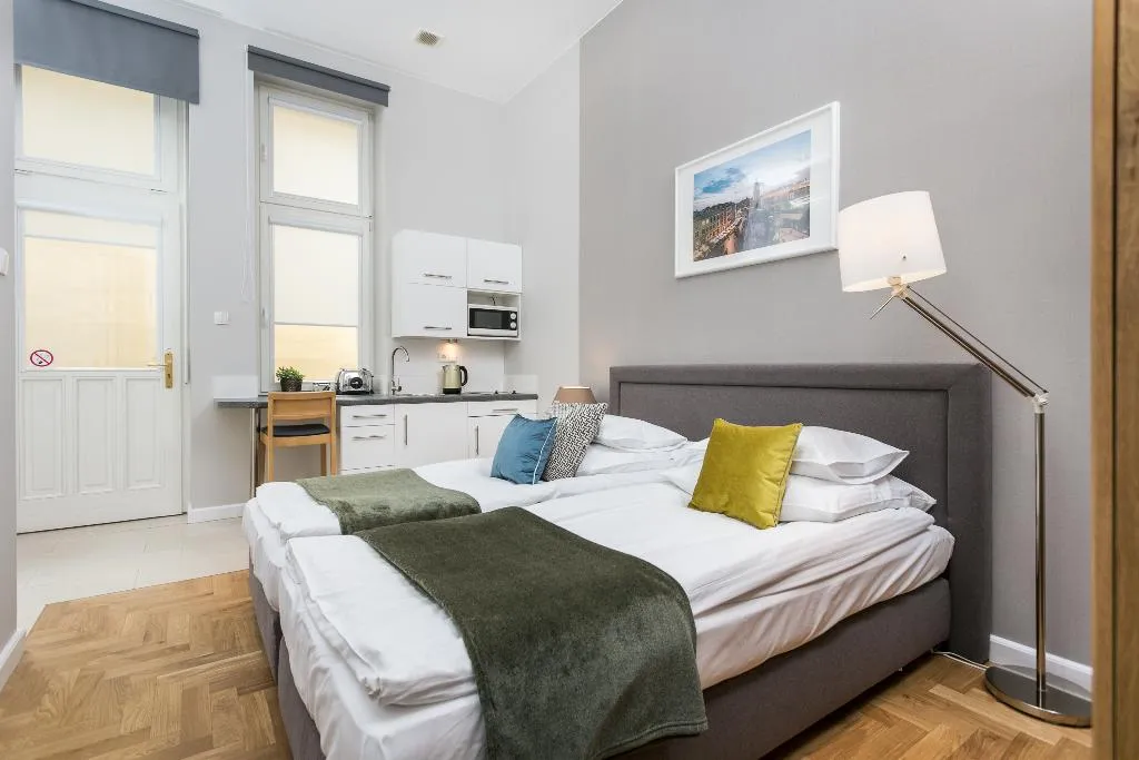 TWIN STANDARD Room, Venetian House Market Square Aparthotel, Krakow
