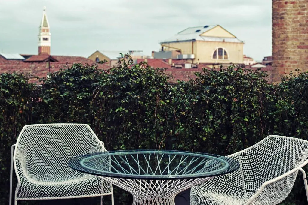 Terrace, Bloom, Venice