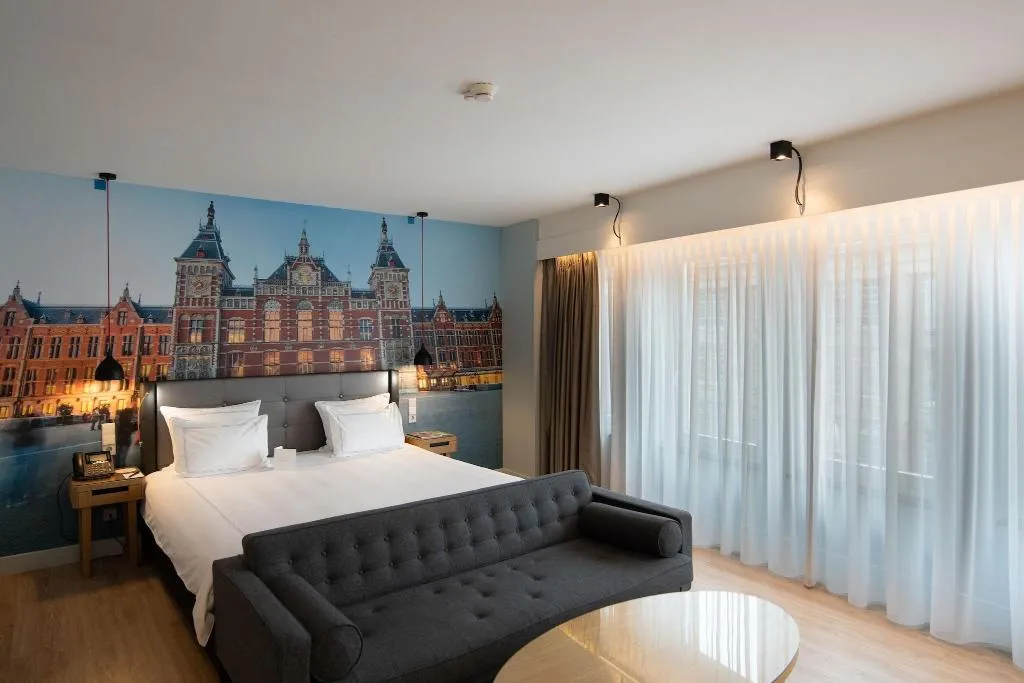 DOUBLE PREMIUM KING BED Room, Swissotel Amsterdam, Amsterdam