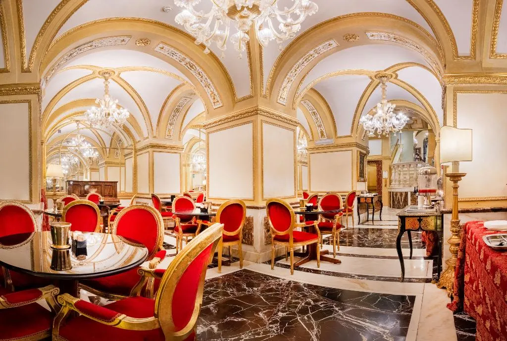 Restaurant, Des Epoques Hotel, Rome