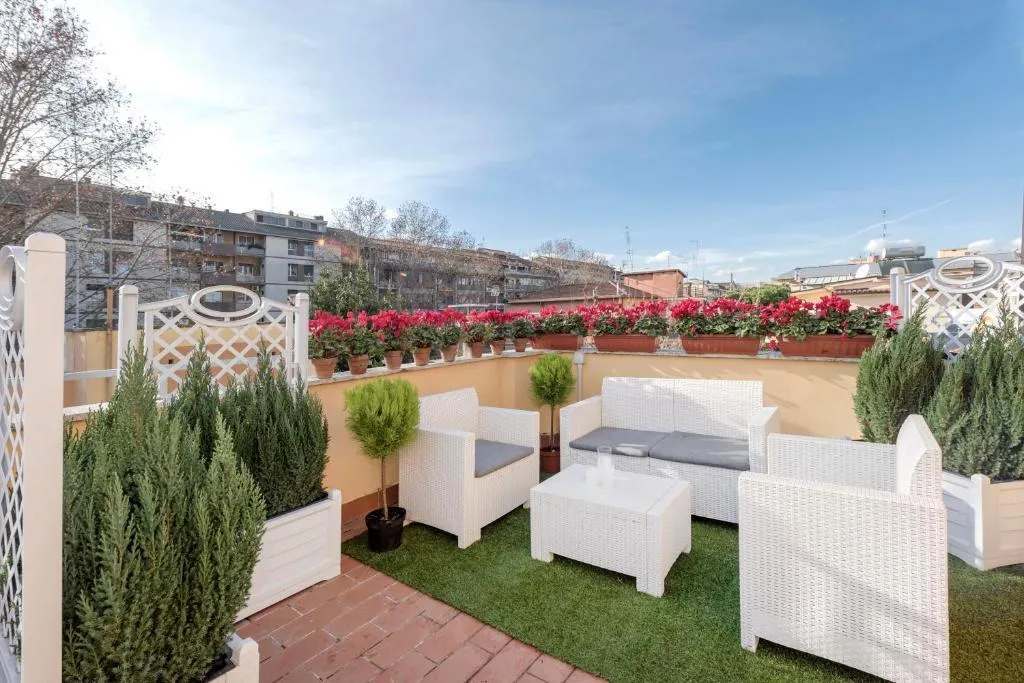 Terrace, Infinito, Rome