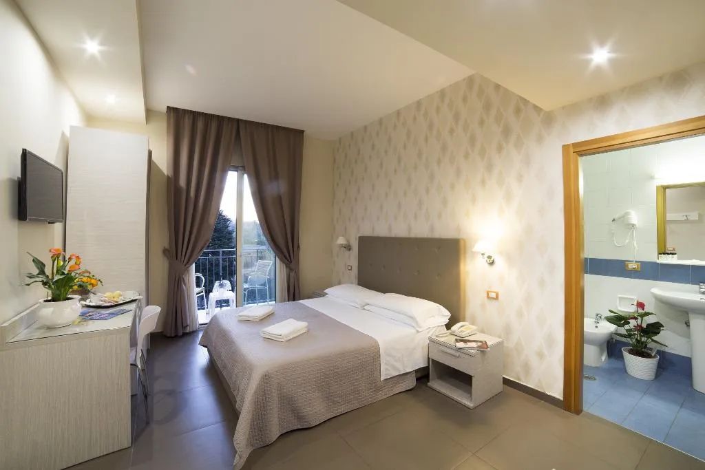 DOUBLE COMFORT Room, Club Sorrento, Naples