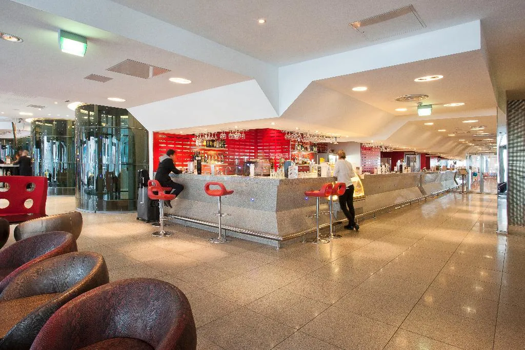 Bar, Tallink Spa & Conference Hotel, Tallinn