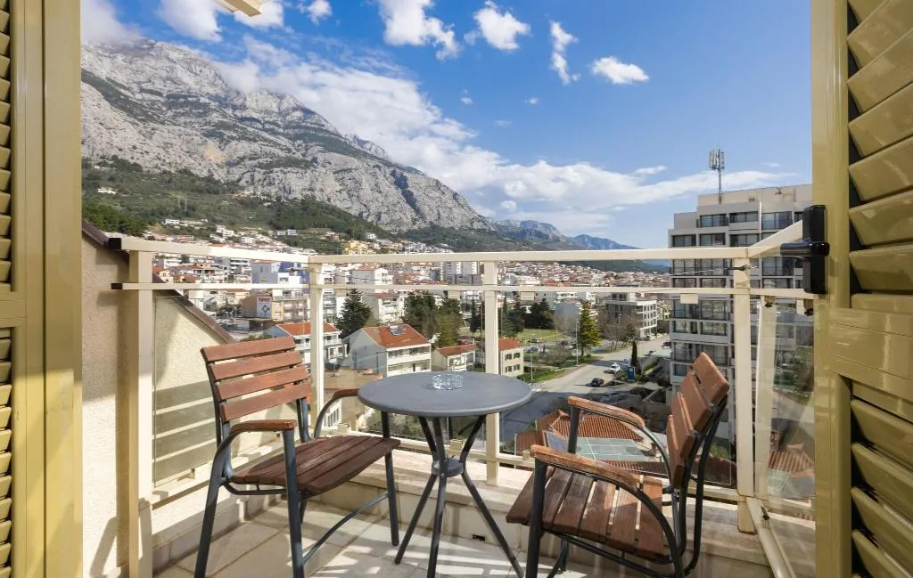 DOUBLE MOUNTAIN VIEW Room, Park, Split
