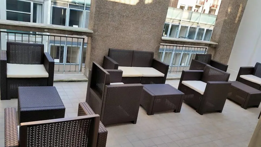 Terrace, Guest House Pirelli, Milan