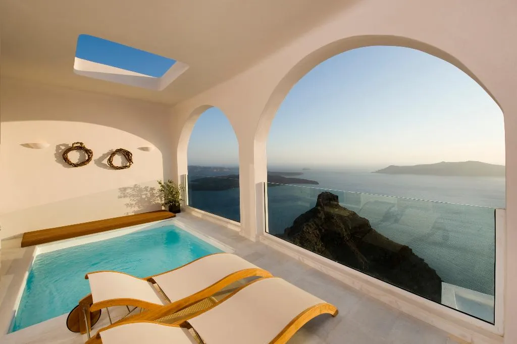 SUITE GRAND Room, Gold Suites, Santorini
